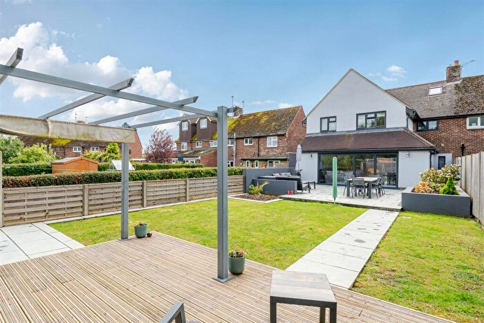 4 Bedroom Semi-Detached House For Sale In Church Road, Studham, LU6