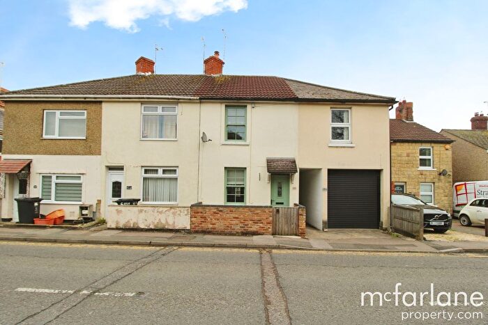 2 Bedroom Terraced House For Sale In Hyde Road, Swindon, SN2