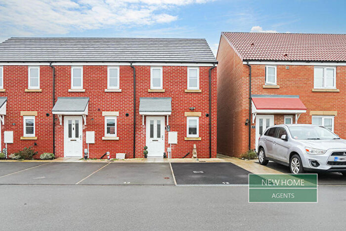2 Bedroom End Of Terrace House For Sale In New Park Place Lincoln, LN2