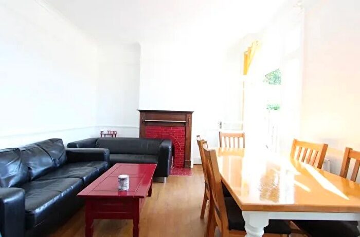 4 Bedroom Terraced House To Rent In Undine Street, London, SW17