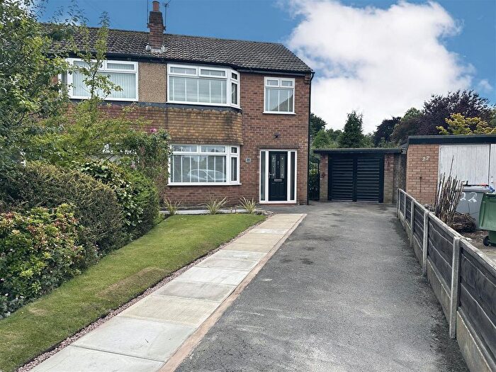 3 Bedroom Semi-Detached House To Rent In Gloucester Drive, Sale, M33