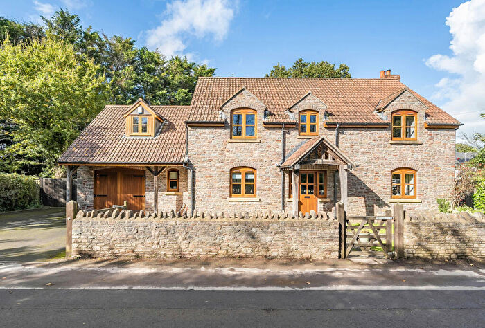 4 Bedroom Detached House For Sale In Lodge Road, Yate, Bristol, Gloucestershire, BS37