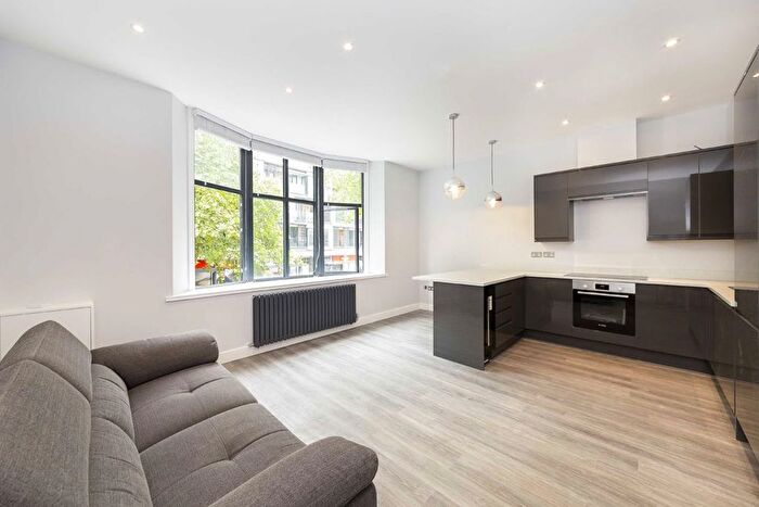 1 Bedroom Flat To Rent In Chiswick High Road, London, W4
