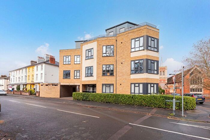 1 Bedroom Flat For Sale In Cookham Road, Maidenhead, Windsor And Maidenhead, SL6