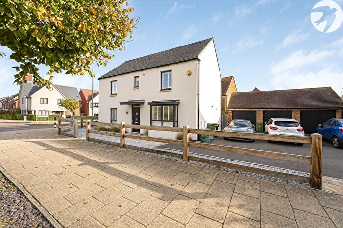 4 Bedroom Detached House For Sale In Giles Drive, Castle Hill, Ebbsfleet Valley, Swanscombe, DA10