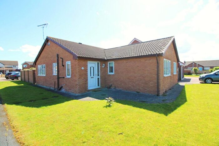 3 Bedroom Bungalow For Sale In Ffordd Nant, Kinmel Bay, Conwy, LL18