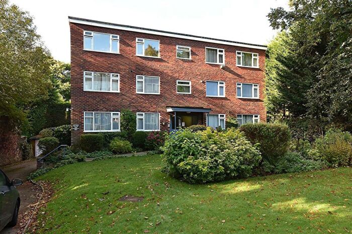2 Bedroom Flat For Sale In Brookside Court, Prestbury Road, Macclesfield, Cheshire, SK10