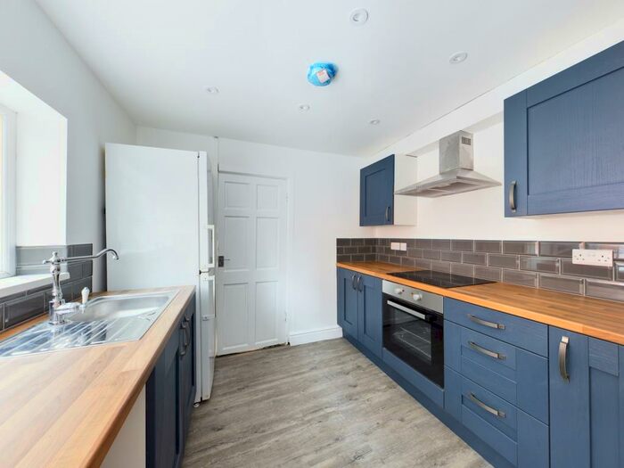 4 Bedroom End Of Terrace House To Rent In Morpeth Street, HU3