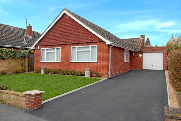 3 Bedroom Bungalow To Rent In Sherbourne Drive, Maidenhead, SL6
