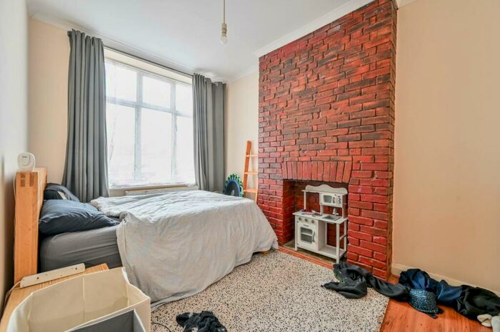 2 Bedroom Flat To Rent In London Road, Norbury, CR7
