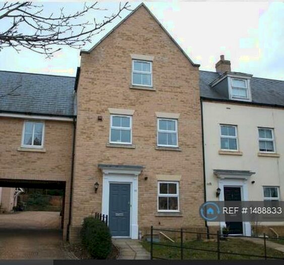 4 Bedroom End Of Terrace House To Rent In Signal Road, Huntingdon, PE26