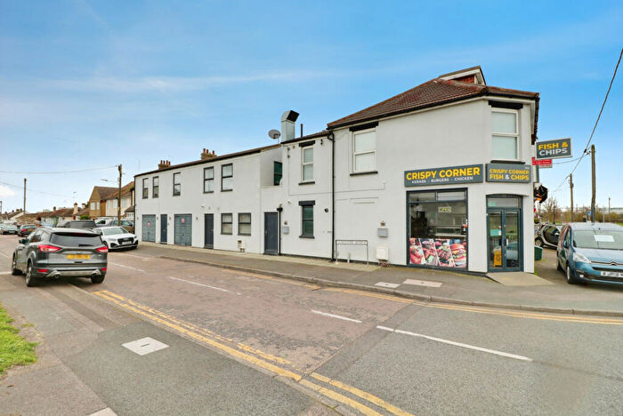 2 Bedroom Flat To Rent In Southend Road, Rochford, SS4