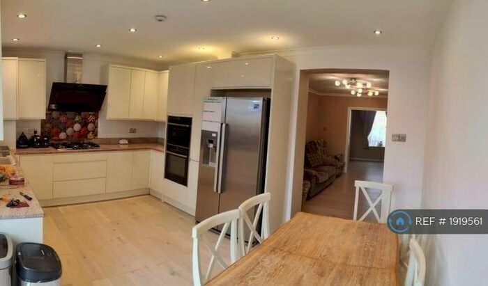 4 Bedroom Terraced House To Rent In Marlborough Road, Dagenham, RM8