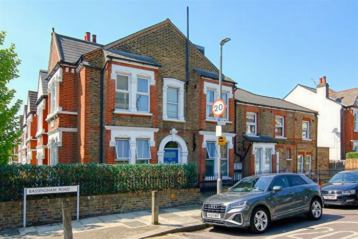 1 Bedroom Flat To Rent In Earlsfield Road, London, SW18