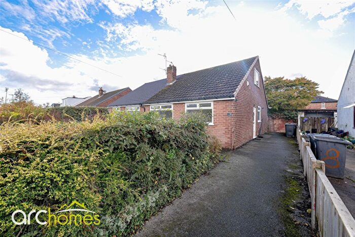 3 Bedroom Semi Detached Bungalow For Sale In Longhurst Road, Hindley Green, Wigan, WN2