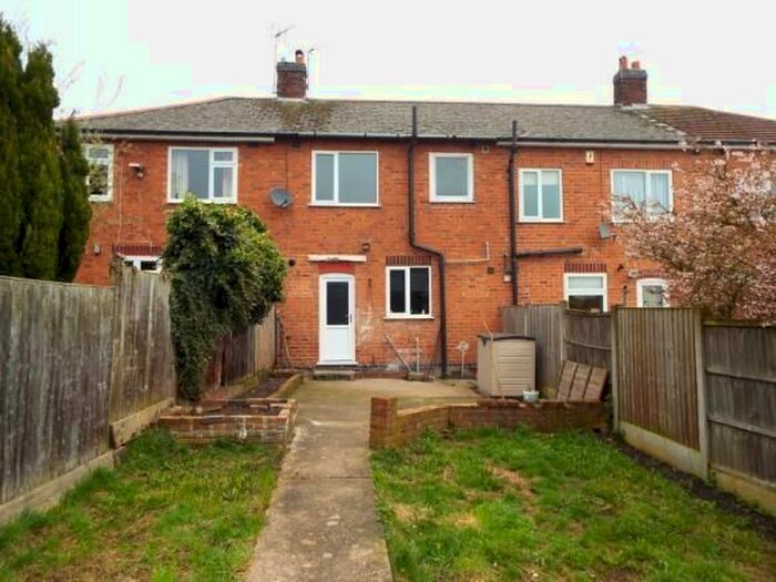 2 Bedroom Property To Rent In Beauvale Crescent, Hucknall, Nottingham, NG15