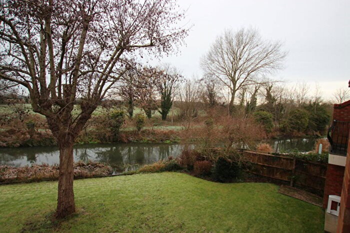 2 Bedroom Flat For Sale In Ivel Close, Langford, Biggleswade, SG18