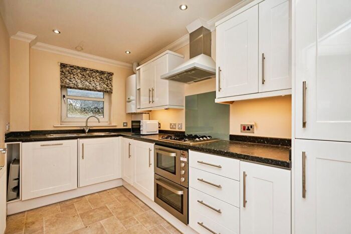 2 Bedroom Detached House To Rent In Broadway, Sandown, PO36