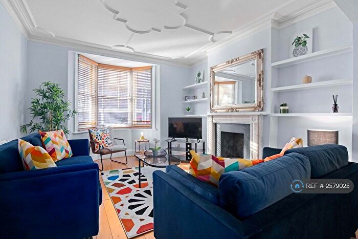 3 Bedroom Terraced House To Rent In Upper North Street, Brighton, BN1