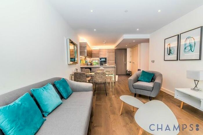 2 Bedroom Flat For Sale In Duke Of Wellington Avenue, SE18