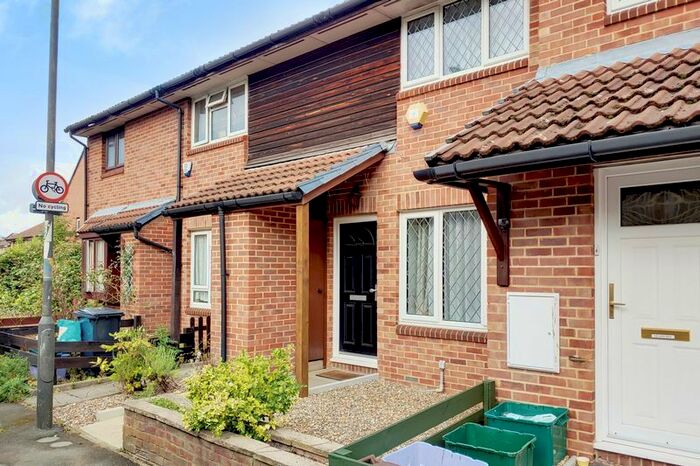 2 Bedroom Terraced House To Rent In Sutherland Drive, Colliers Wood, London, SW19