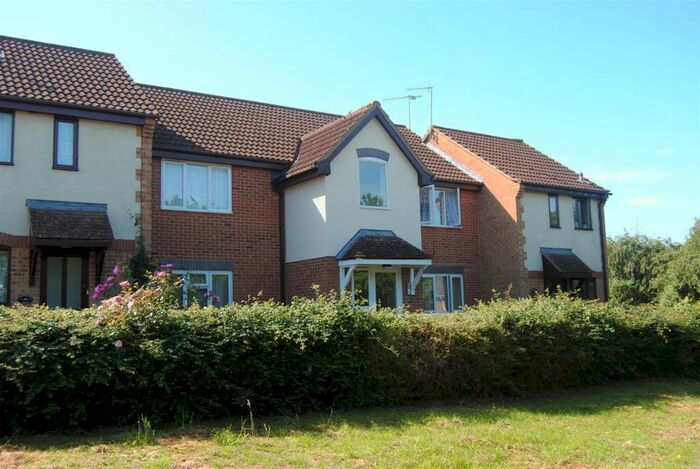 1 Bedroom Apartment To Rent In Chatsworth Road, Swindon, SN25