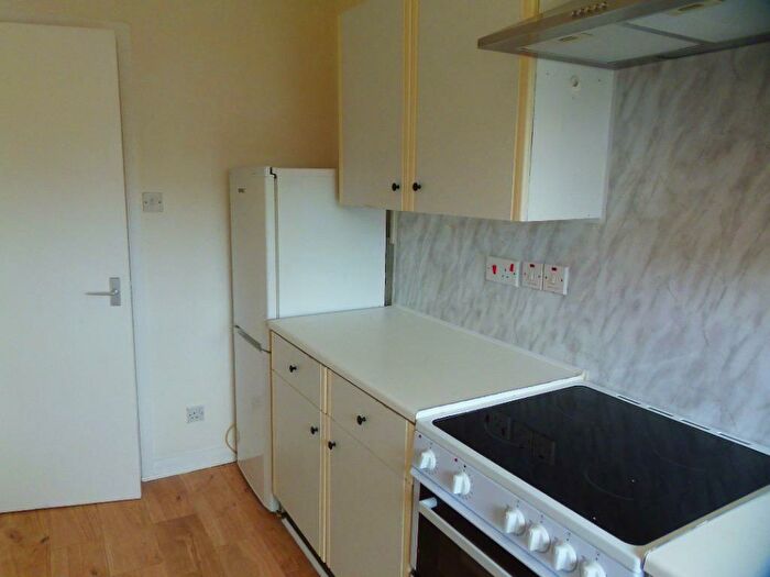 1 Bedroom Flat To Rent In Dumbarton Road, Whiteinch, Glasgow, G14