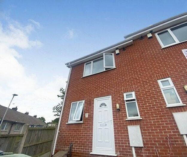 2 Bedroom Semi-Detached House To Rent In Linby Avenue, Gedling, NG4