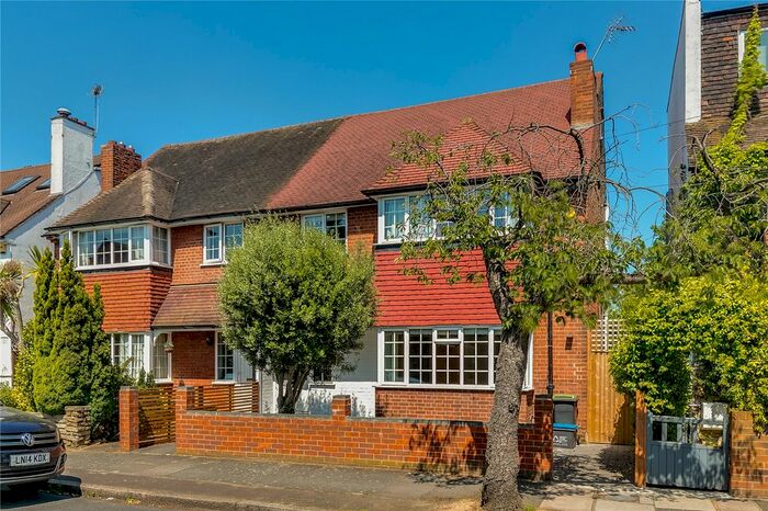 4 Bedroom Property To Rent In Tangier Road, Richmond, Surrey, TW10