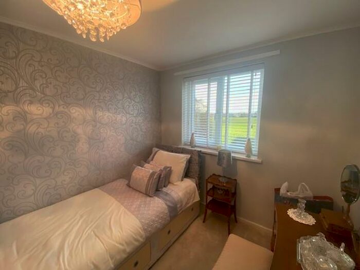 4 Bedroom Detached House For Sale In Lindisfarne Road, Ashton-under-Lyne, OL7