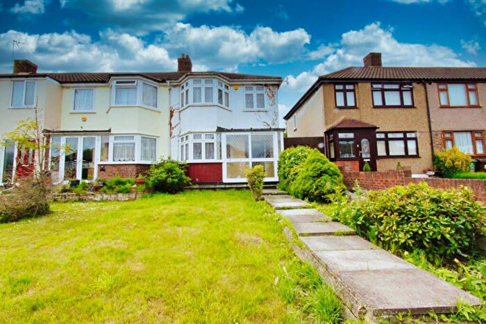 3 Bedroom Terraced House To Rent In Eastbrook Drive, Rush Green, RM7