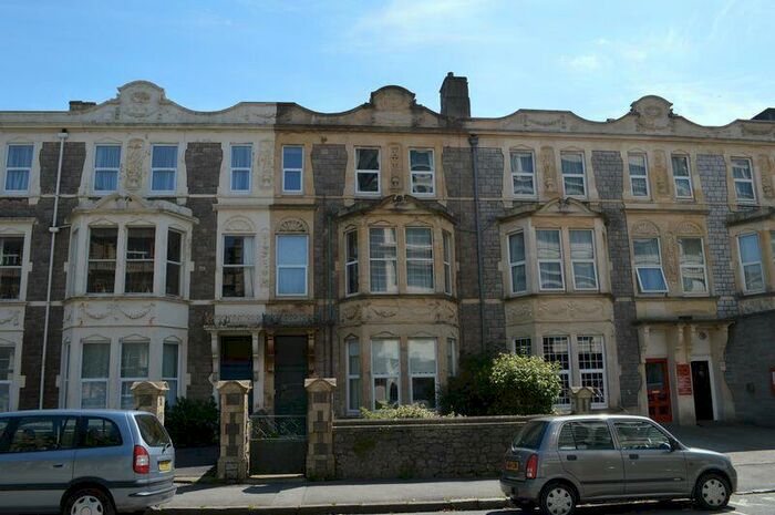 1 Bedroom Flat To Rent In Lower Church Road, Weston-Super-Mare, BS23