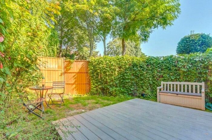 Studio To Rent In Aberdare Gardens, London, NW6