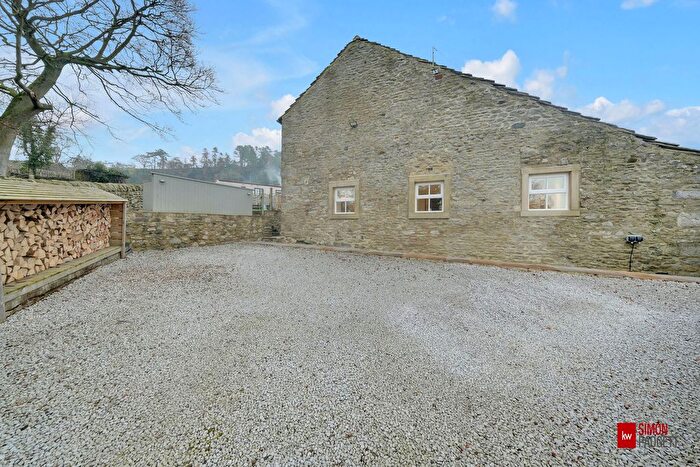 4 Bedroom Semi-Detached House For Sale In , Long Preston, BD23