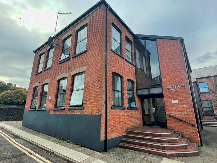 2 Bedroom Flat To Rent In Whitewell Road, Colchester, CO2