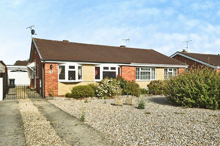 3 Bedroom Semi-detached Bungalow For Sale In Gilling Way, Swindon, SN3