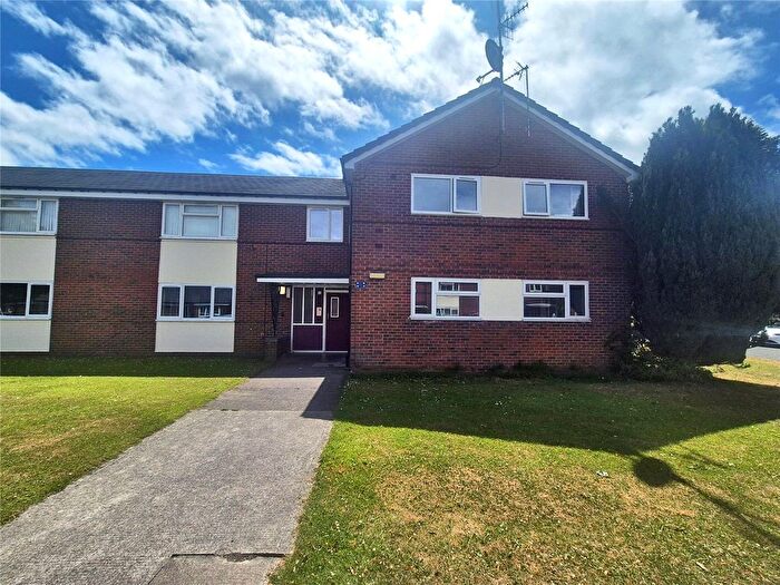 1 Bedroom Flat For Sale In Pendas Park, Penley, Wrexham, LL13