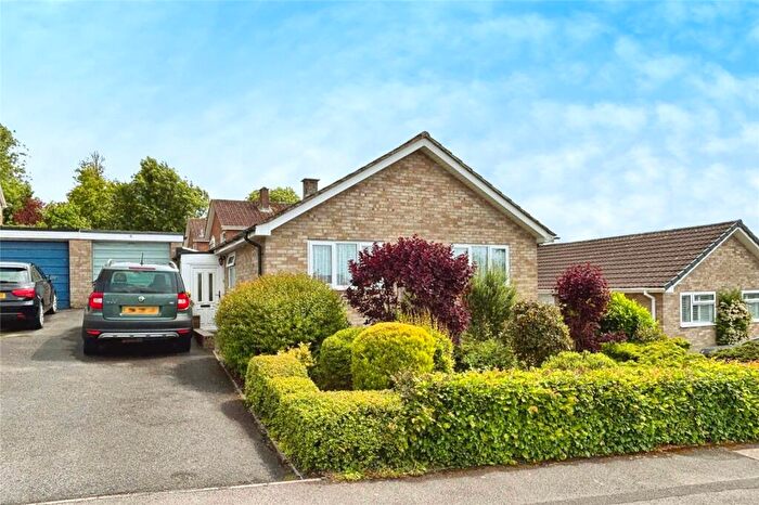 2 Bedroom Bungalow For Sale In Copheap Rise, Warminster, BA12