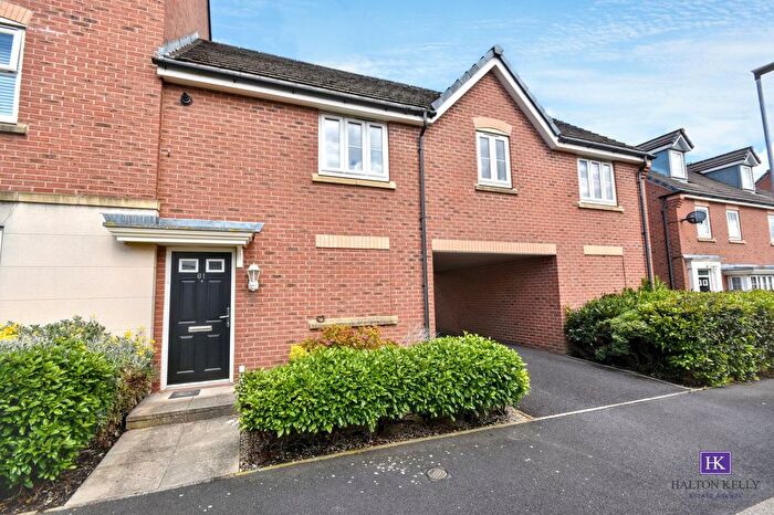 2 Bedroom Property For Sale In Chicago Place, Great Sankey, WA5