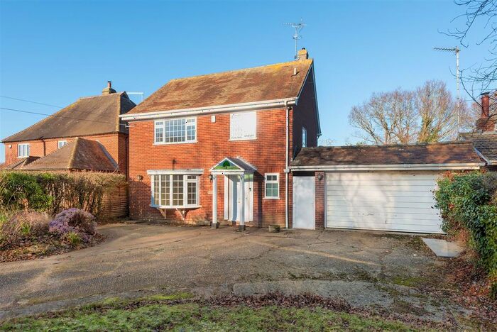 3 Bedroom Detached House To Rent In Molehill Road, Chestfield, Whitstable, CT5