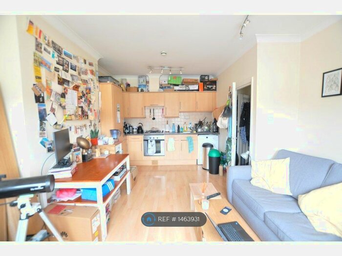 1 Bedroom Flat To Rent In Golders Green Crescent, London, NW11