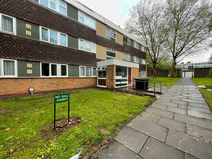2 Bedroom Flat To Rent In Daventry Grove, Quinton, Birmingham, B32