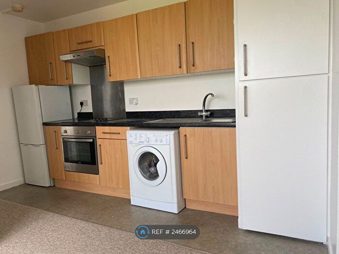 1 Bedroom Flat To Rent In Hilltop House, London, N6