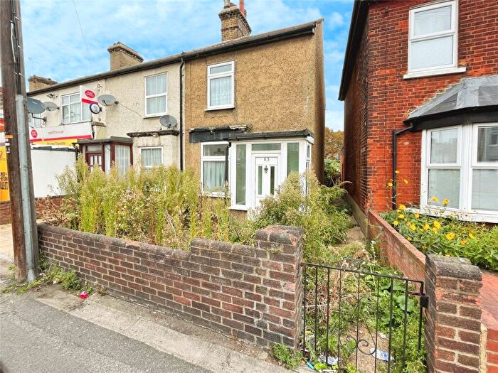 2 Bedroom Terraced House For Sale In Wennington Road, Rainham, RM13