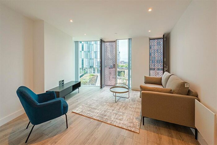 2 Bedroom Apartment To Rent In Thr, M15