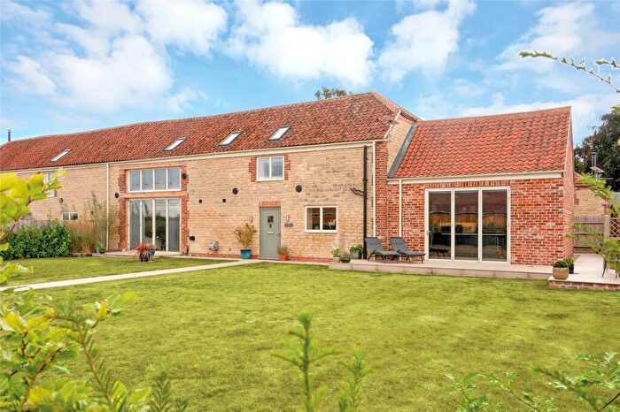 4 Bedroom Semi Detached House For Sale In The Hayloft, Welby Warren, NG32