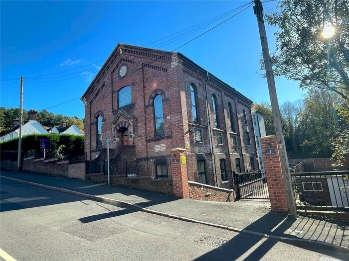 2 Bedroom Flat To Rent In Wesley Mansions, Station Hill, Telford, TF2