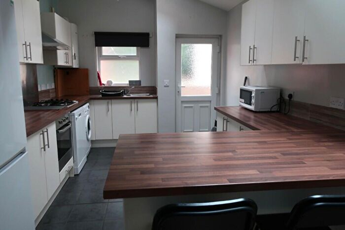 5 Bedroom Terraced House To Rent In Dawlish Road, Birmingham, B29