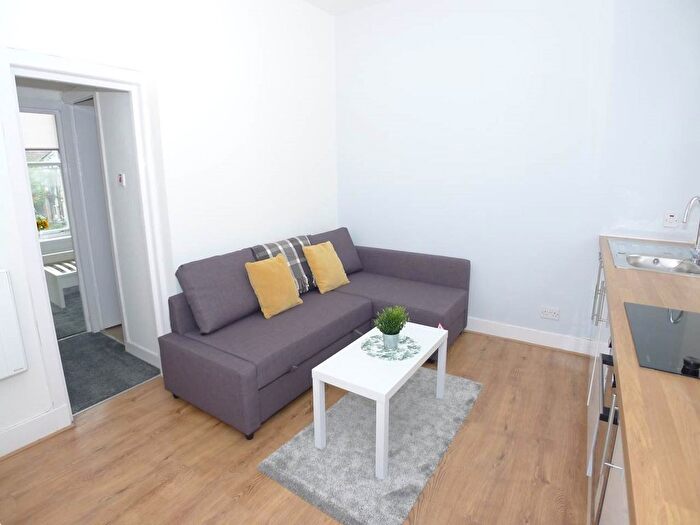 1 Bedroom Flat To Rent In Church Street, Broughty Ferry, Dundee, DD5