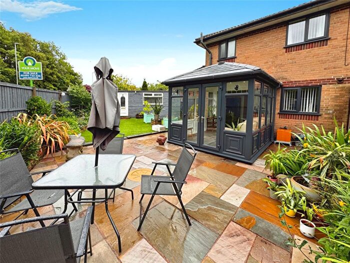 3 Bedroom Semi-Detached House For Sale In Newburn Close, Skelmersdale, Lancashire, WN8